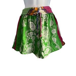 NWT, Zara Satin Bandana Print Shorts, Size Small